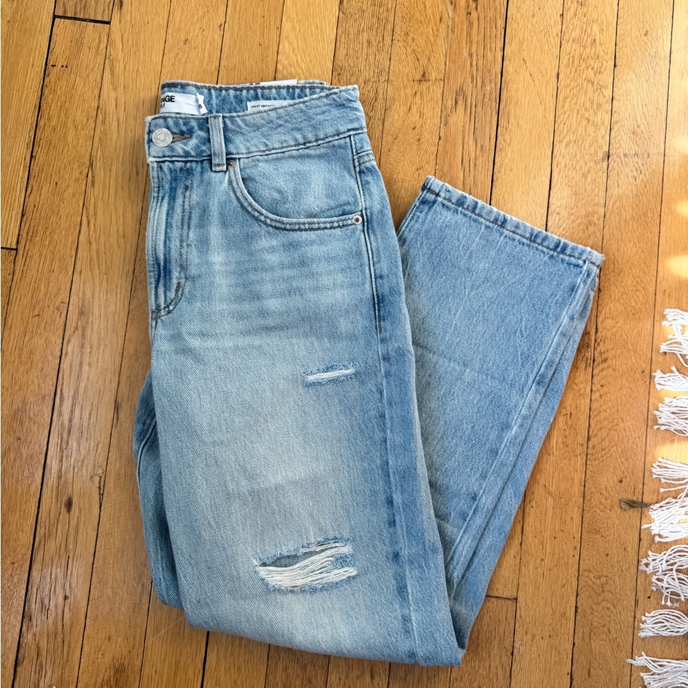 NWT Garage straight leg Distressed Jeans